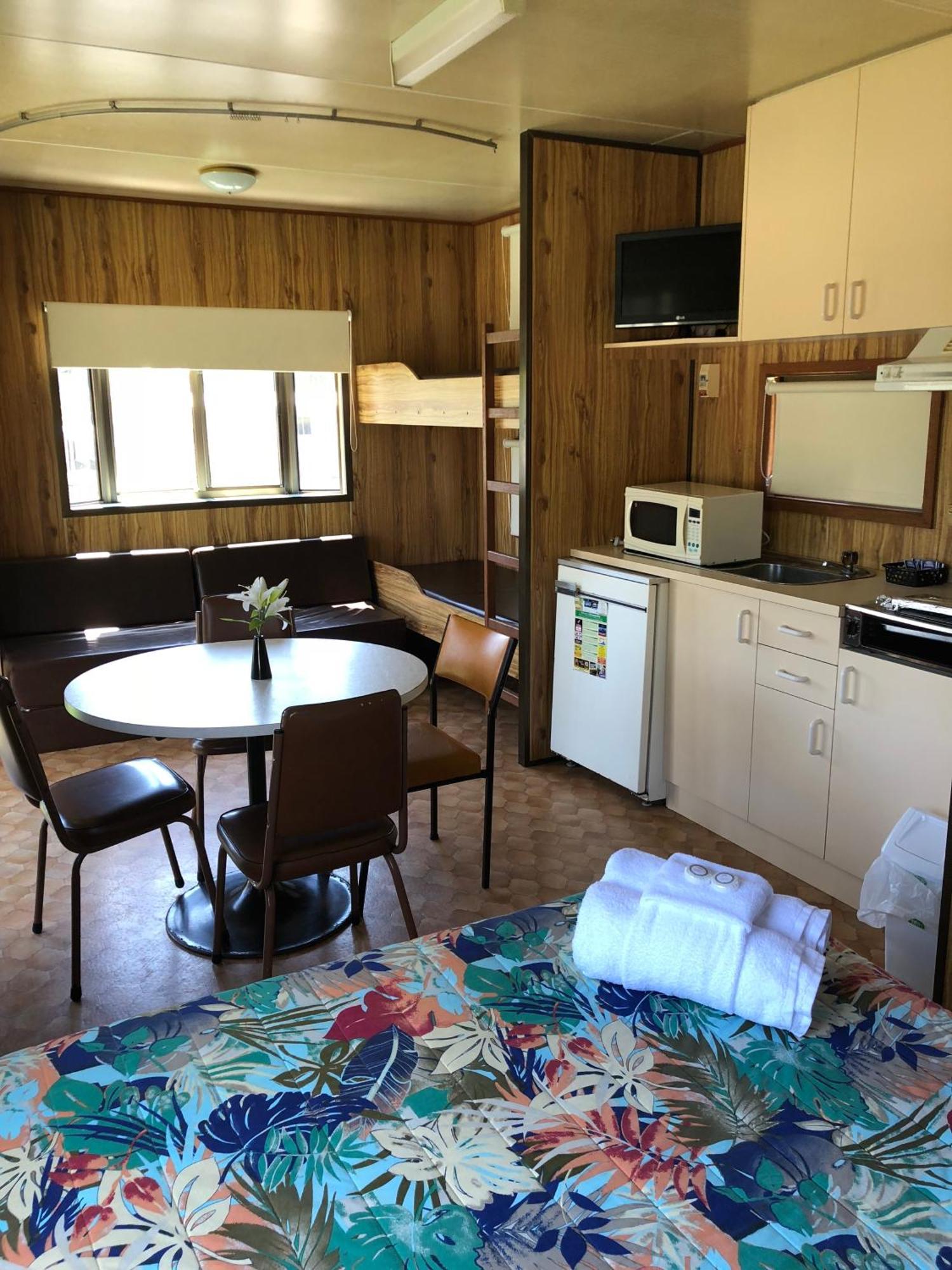 Pleasurelea Tourist Resort & Caravan Park Batemans Bay Exterior photo