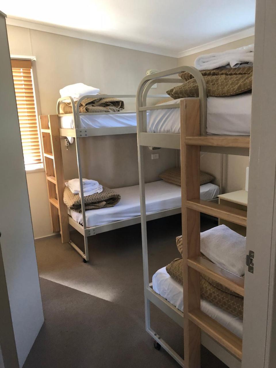 Pleasurelea Tourist Resort & Caravan Park Batemans Bay Exterior photo